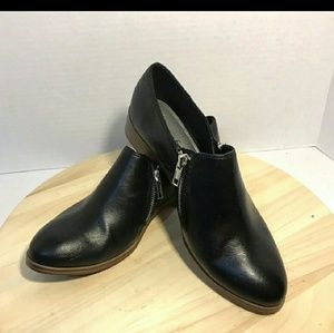 Size 8 American Eagle ankle boots